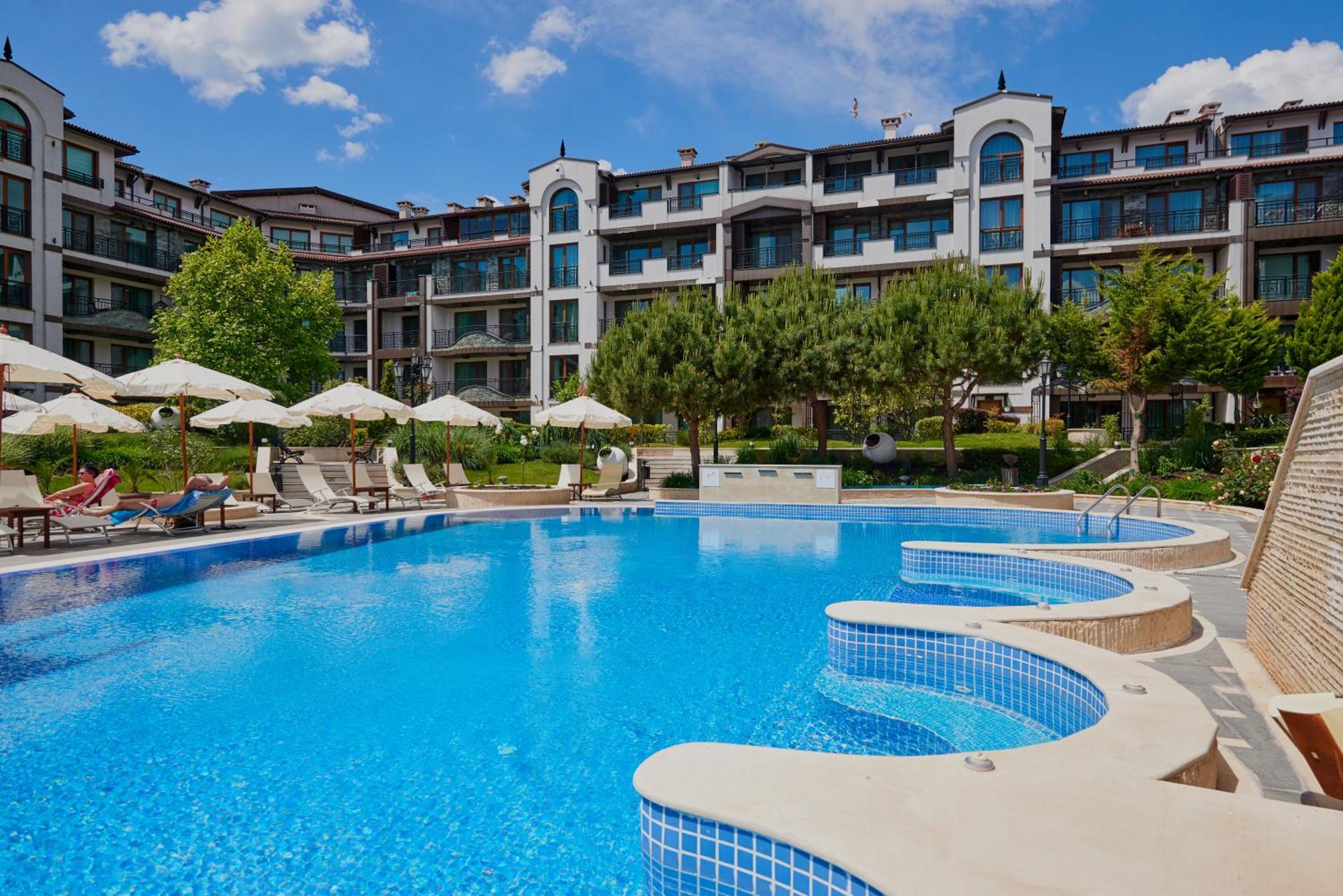 Boutique Rose Gardens Pomorie Aparthotel Exterior foto