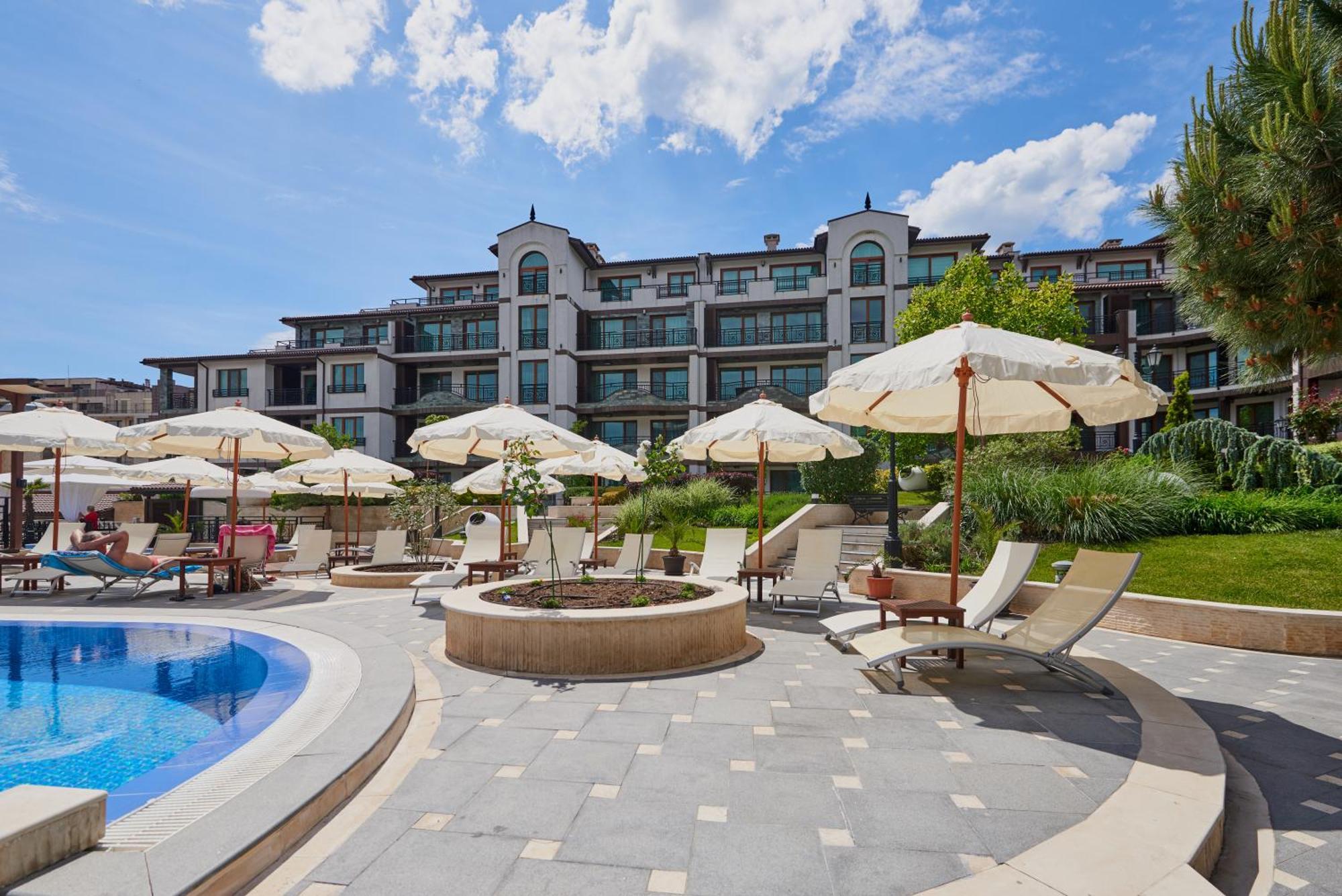 Boutique Rose Gardens Pomorie Aparthotel Exterior foto